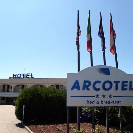 Arcotel 빌라노바몬페라또