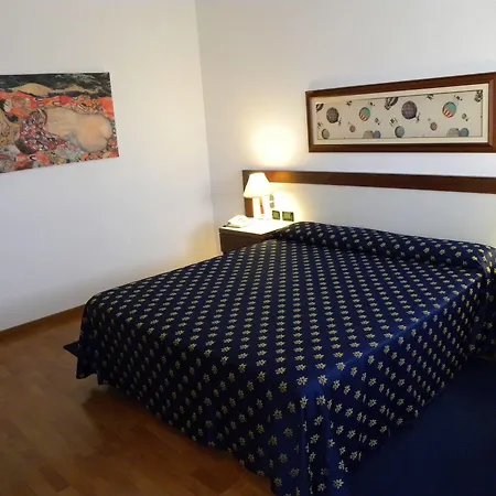 Hotel Arcotel